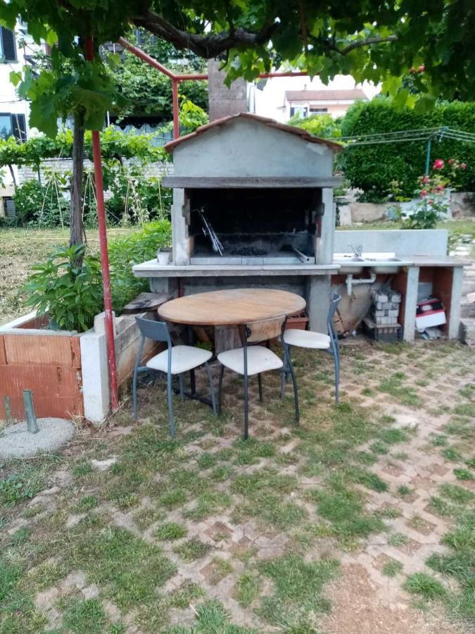 Apartman Mirko Pula Luaran gambar